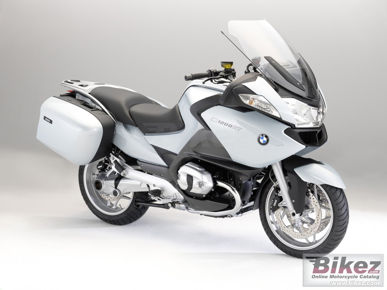Big BMW r 1200 rt picture and wallpaper from Bikez.com